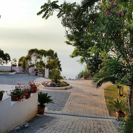 Giardino Degli Dei Holiday home *