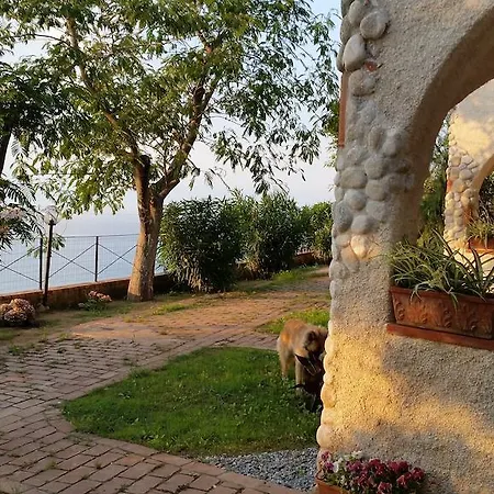 Giardino Degli Dei *